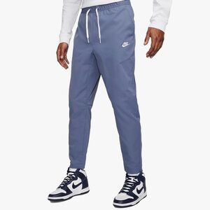 Nike club woven men’s tapered pants